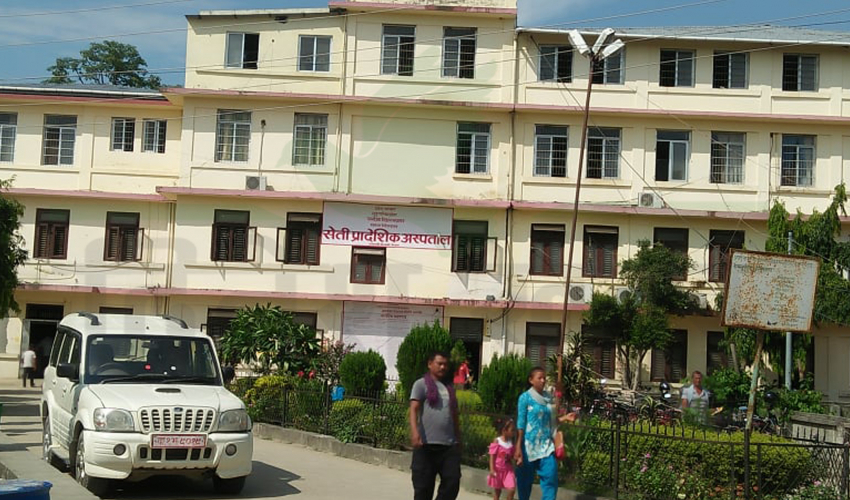 भारतबाट फर्केका तीनजनालाई कोरोना भाइरस संक्रमणको आशंकामा सेती अस्पताल भर्ना